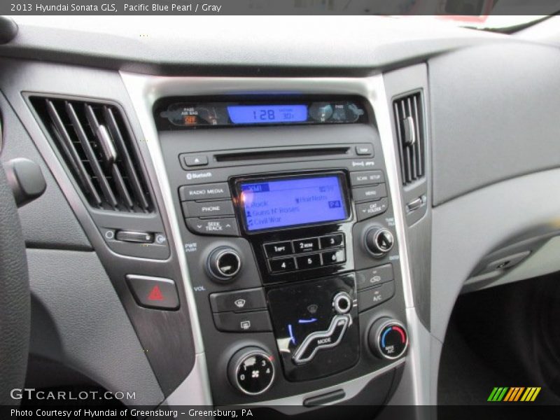 Pacific Blue Pearl / Gray 2013 Hyundai Sonata GLS