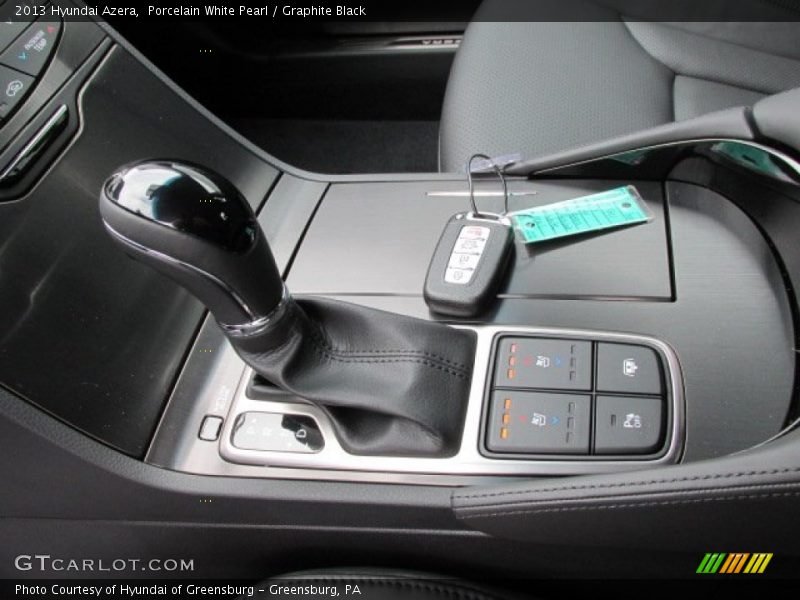 Porcelain White Pearl / Graphite Black 2013 Hyundai Azera