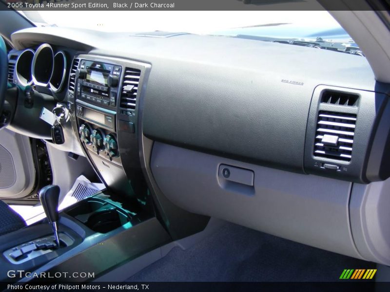 Black / Dark Charcoal 2006 Toyota 4Runner Sport Edition