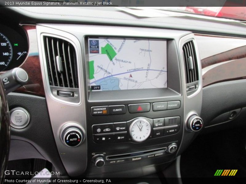 Navigation of 2013 Equus Signature