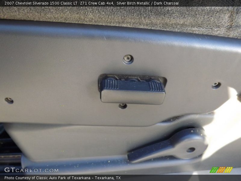 Silver Birch Metallic / Dark Charcoal 2007 Chevrolet Silverado 1500 Classic LT  Z71 Crew Cab 4x4