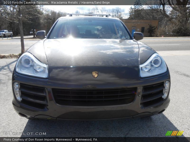 Macadamia Metallic / Havanna/Sand Beige 2010 Porsche Cayenne Tiptronic