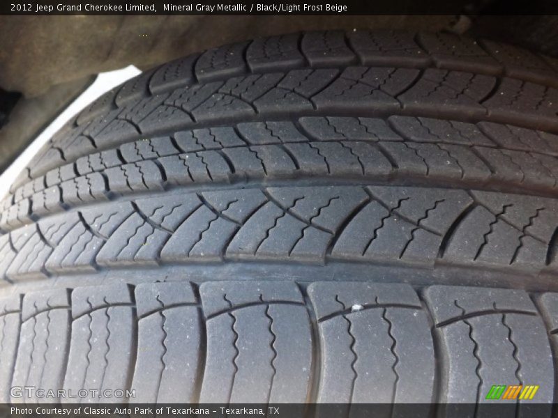 Mineral Gray Metallic / Black/Light Frost Beige 2012 Jeep Grand Cherokee Limited