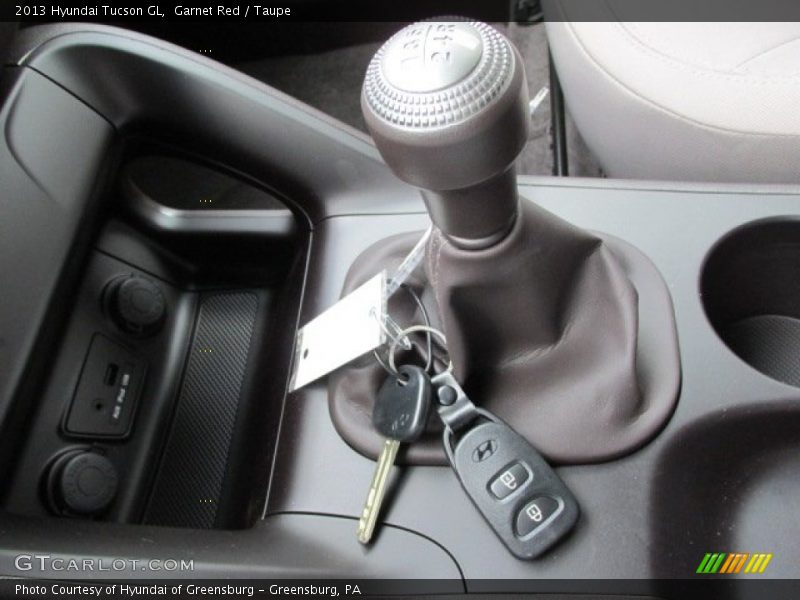  2013 Tucson GL 5 Speed Manual Shifter