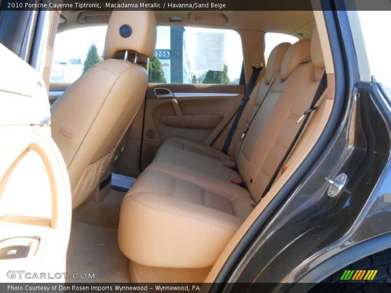 Macadamia Metallic / Havanna/Sand Beige 2010 Porsche Cayenne Tiptronic
