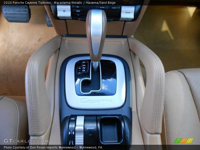 Macadamia Metallic / Havanna/Sand Beige 2010 Porsche Cayenne Tiptronic