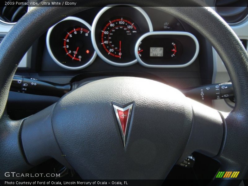 Ultra White / Ebony 2009 Pontiac Vibe