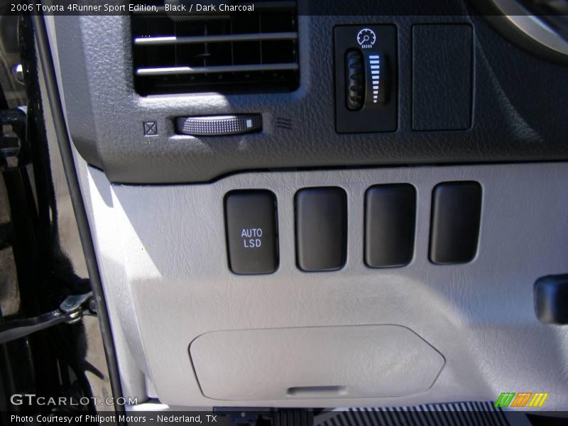 Black / Dark Charcoal 2006 Toyota 4Runner Sport Edition
