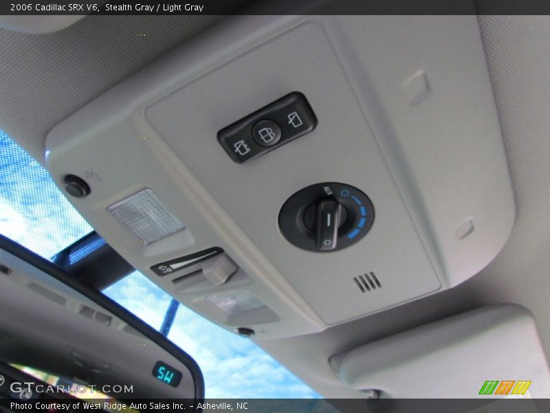 Stealth Gray / Light Gray 2006 Cadillac SRX V6