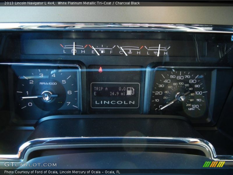  2013 Navigator L 4x4 L 4x4 Gauges