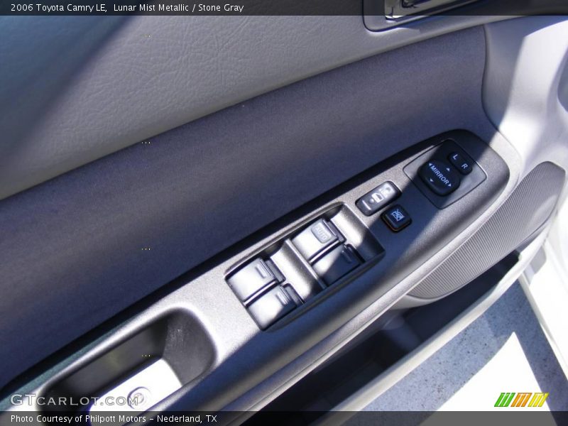 Lunar Mist Metallic / Stone Gray 2006 Toyota Camry LE