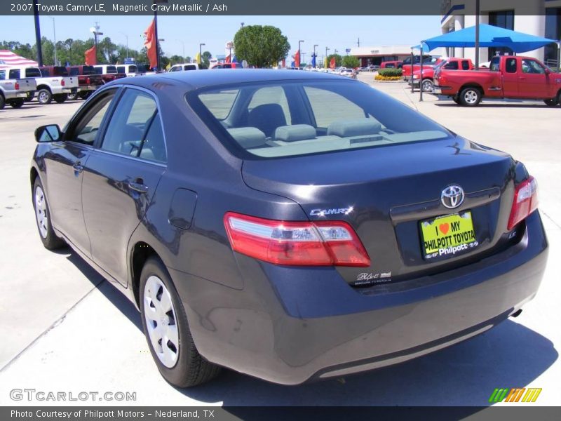 Magnetic Gray Metallic / Ash 2007 Toyota Camry LE