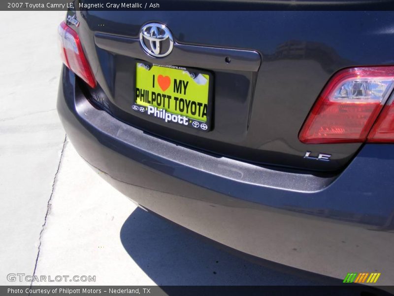 Magnetic Gray Metallic / Ash 2007 Toyota Camry LE
