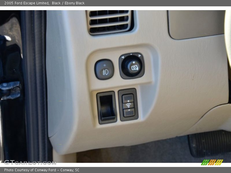 Black / Ebony Black 2005 Ford Escape Limited