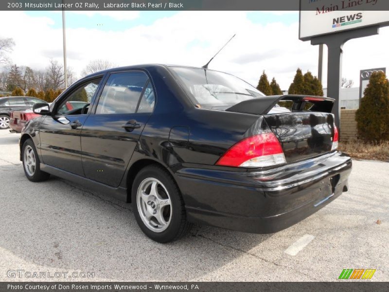 Labrador Black Pearl / Black 2003 Mitsubishi Lancer OZ Rally