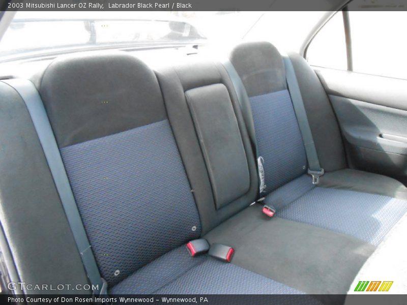 Labrador Black Pearl / Black 2003 Mitsubishi Lancer OZ Rally
