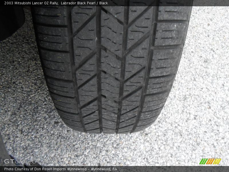 Labrador Black Pearl / Black 2003 Mitsubishi Lancer OZ Rally