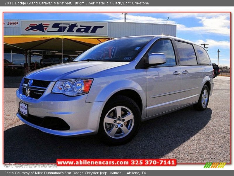 Bright Silver Metallic / Black/Light Graystone 2011 Dodge Grand Caravan Mainstreet