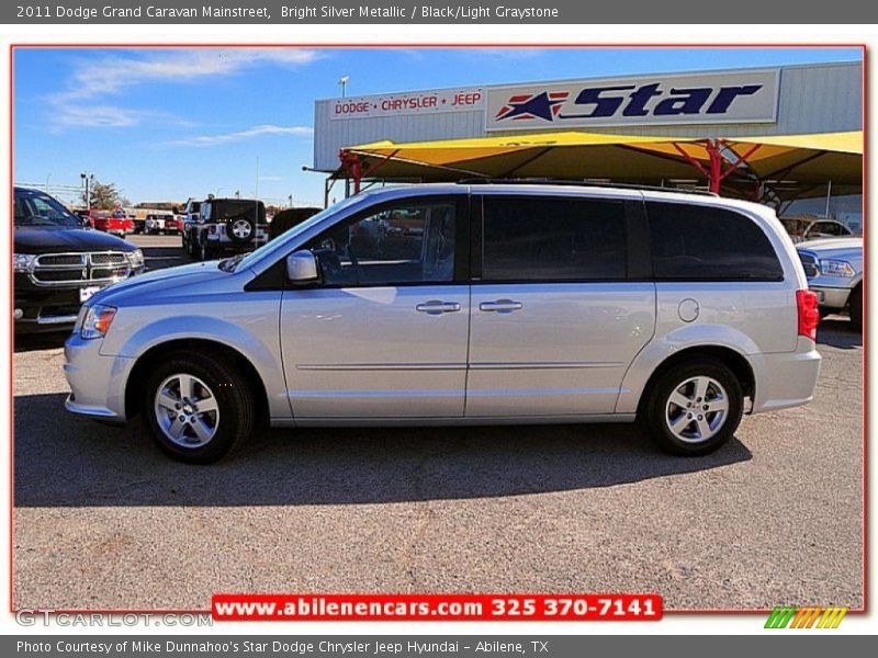 Bright Silver Metallic / Black/Light Graystone 2011 Dodge Grand Caravan Mainstreet