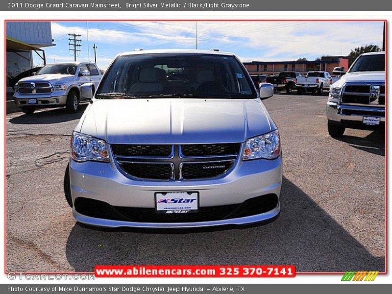 Bright Silver Metallic / Black/Light Graystone 2011 Dodge Grand Caravan Mainstreet