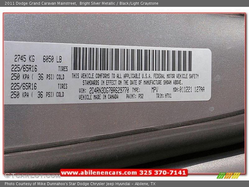 Bright Silver Metallic / Black/Light Graystone 2011 Dodge Grand Caravan Mainstreet