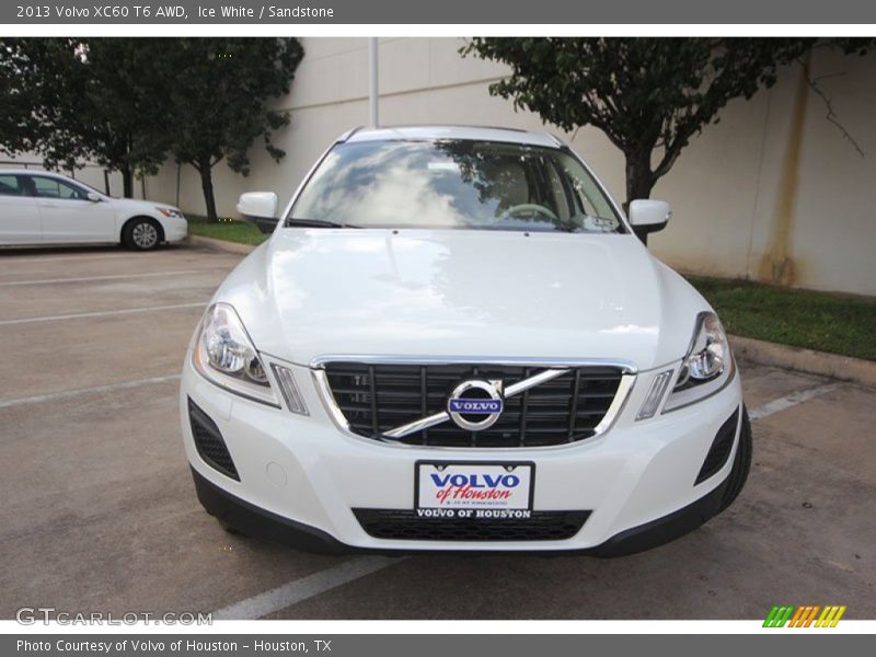 Ice White / Sandstone 2013 Volvo XC60 T6 AWD