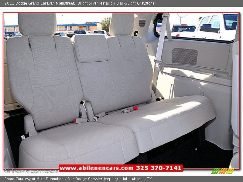 Bright Silver Metallic / Black/Light Graystone 2011 Dodge Grand Caravan Mainstreet