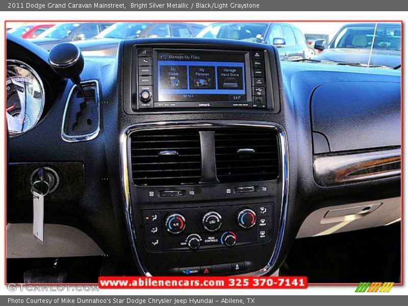 Bright Silver Metallic / Black/Light Graystone 2011 Dodge Grand Caravan Mainstreet
