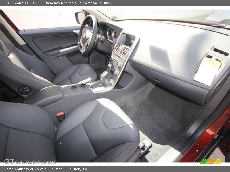 Flamenco Red Metallic / Anthracite Black 2013 Volvo XC60 3.2