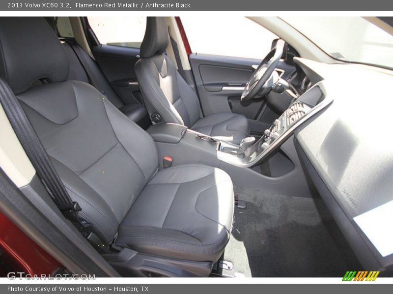Flamenco Red Metallic / Anthracite Black 2013 Volvo XC60 3.2