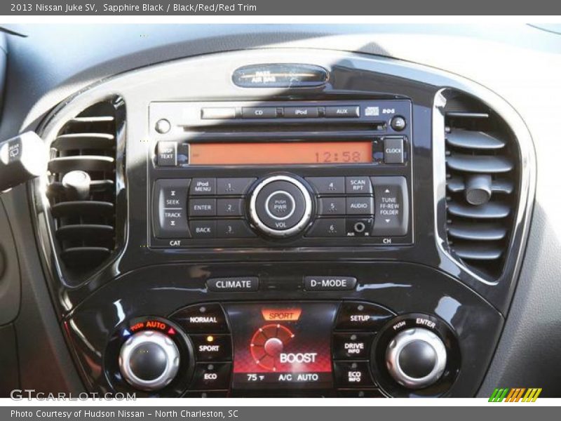 Sapphire Black / Black/Red/Red Trim 2013 Nissan Juke SV