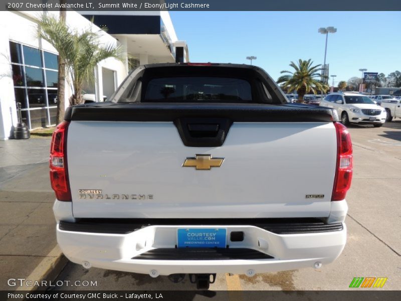 Summit White / Ebony/Light Cashmere 2007 Chevrolet Avalanche LT
