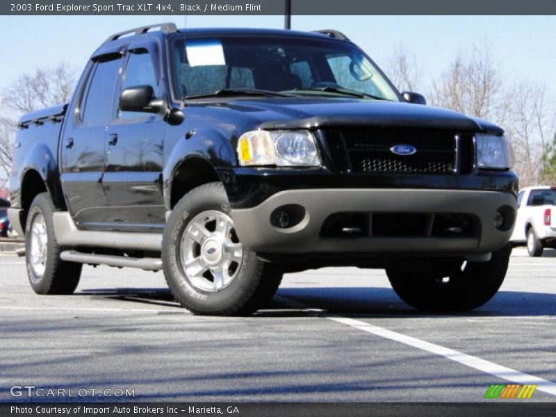 Front 3/4 View of 2003 Explorer Sport Trac XLT 4x4