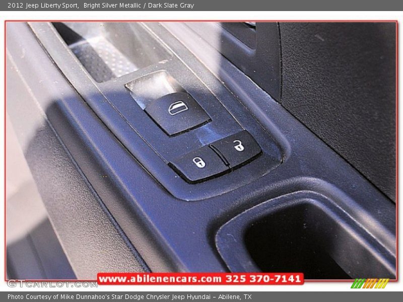 Bright Silver Metallic / Dark Slate Gray 2012 Jeep Liberty Sport