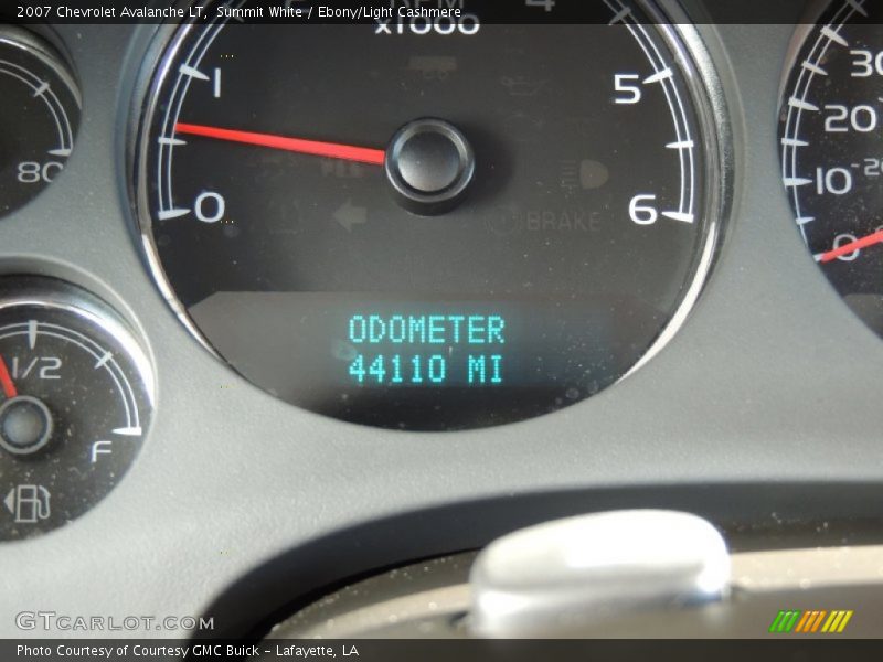 Summit White / Ebony/Light Cashmere 2007 Chevrolet Avalanche LT