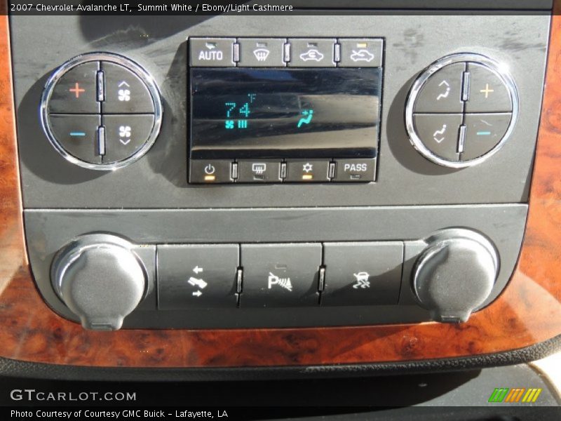 Summit White / Ebony/Light Cashmere 2007 Chevrolet Avalanche LT