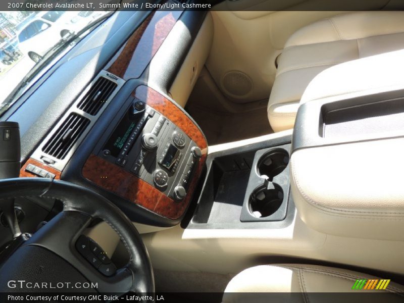 Summit White / Ebony/Light Cashmere 2007 Chevrolet Avalanche LT