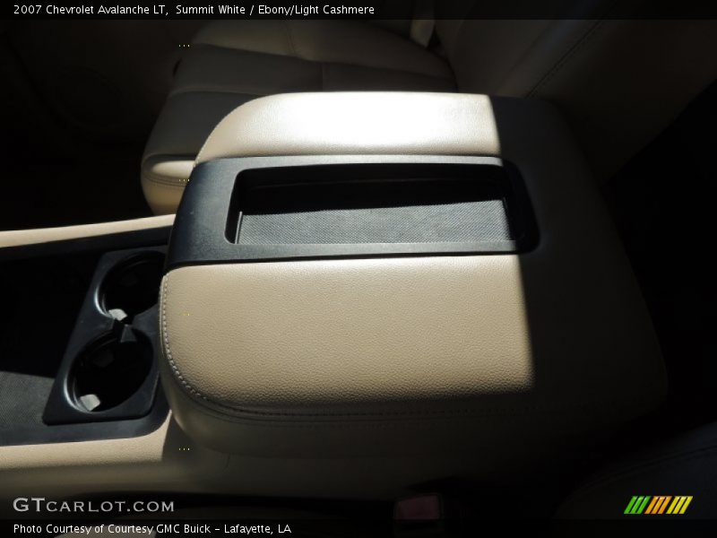 Summit White / Ebony/Light Cashmere 2007 Chevrolet Avalanche LT