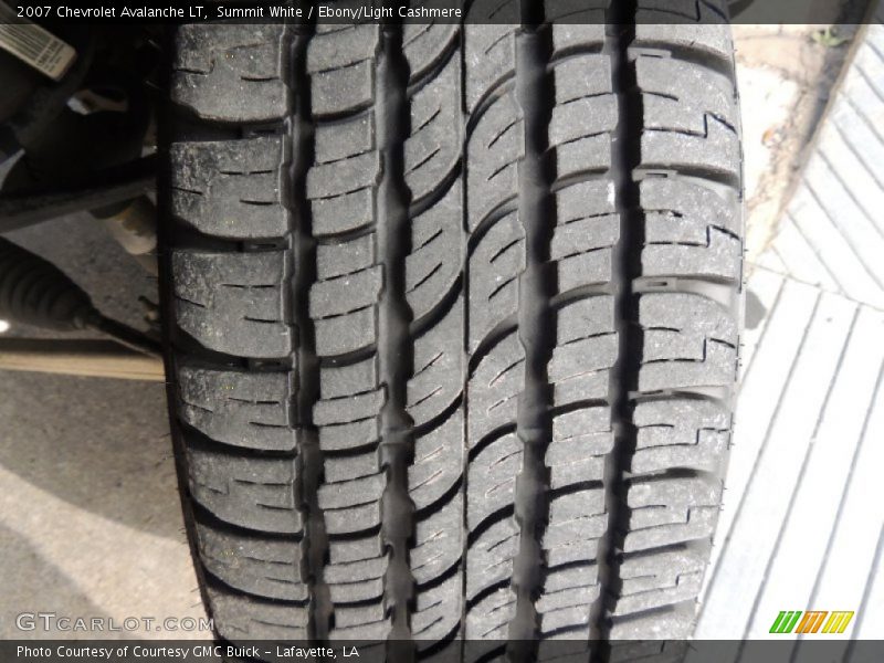 Summit White / Ebony/Light Cashmere 2007 Chevrolet Avalanche LT