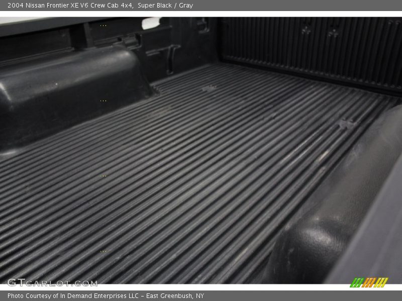 Super Black / Gray 2004 Nissan Frontier XE V6 Crew Cab 4x4