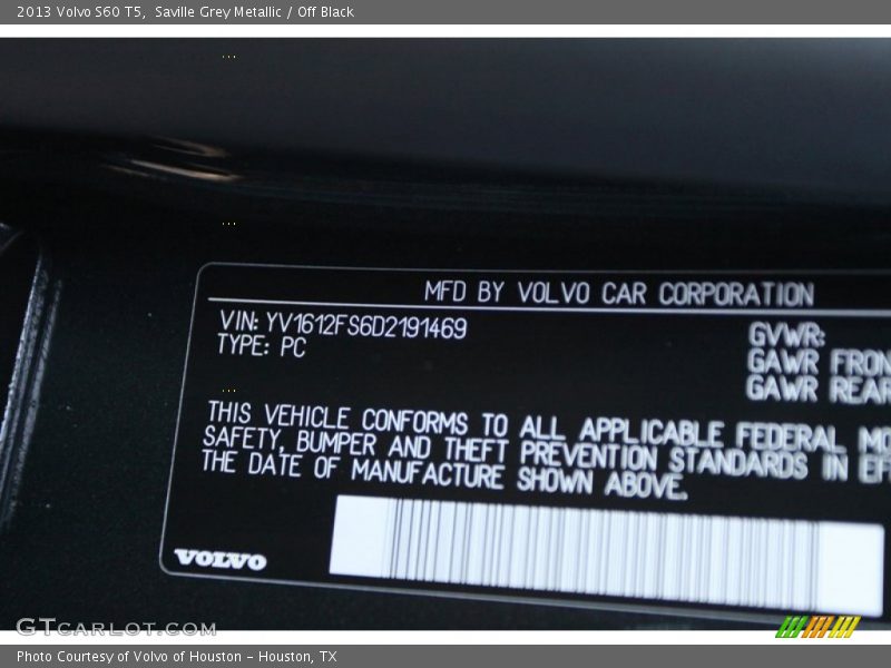 Saville Grey Metallic / Off Black 2013 Volvo S60 T5