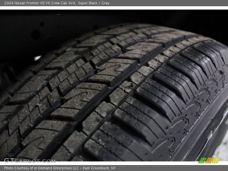 Super Black / Gray 2004 Nissan Frontier XE V6 Crew Cab 4x4