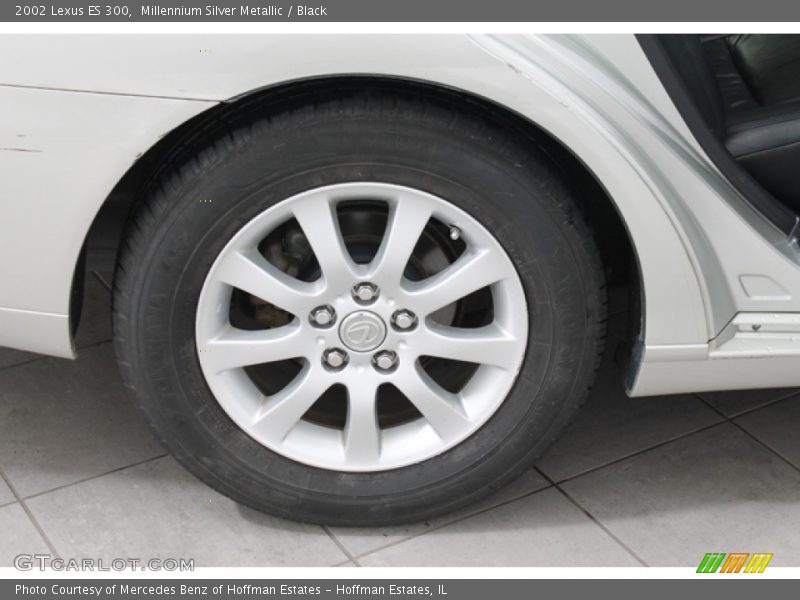 Millennium Silver Metallic / Black 2002 Lexus ES 300