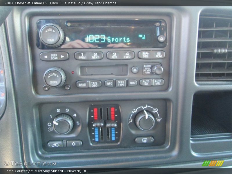 Dark Blue Metallic / Gray/Dark Charcoal 2004 Chevrolet Tahoe LS