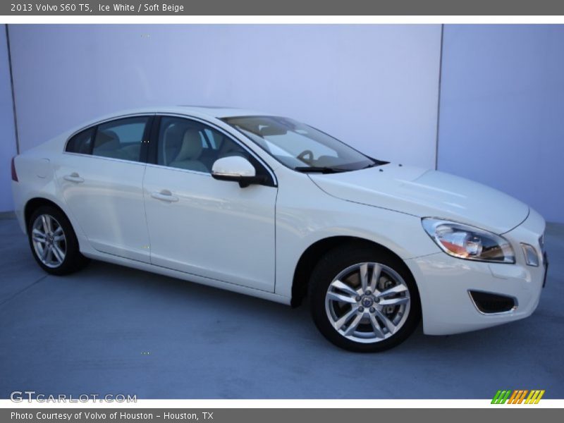 Ice White / Soft Beige 2013 Volvo S60 T5