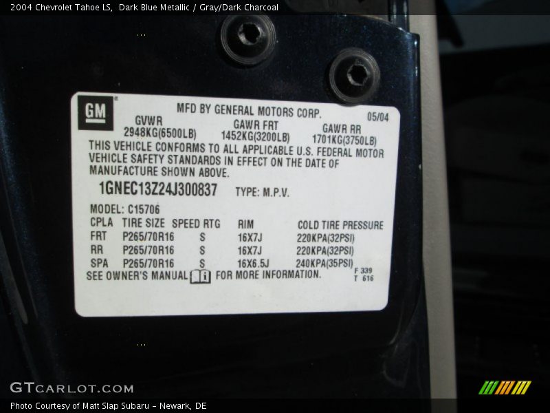Dark Blue Metallic / Gray/Dark Charcoal 2004 Chevrolet Tahoe LS