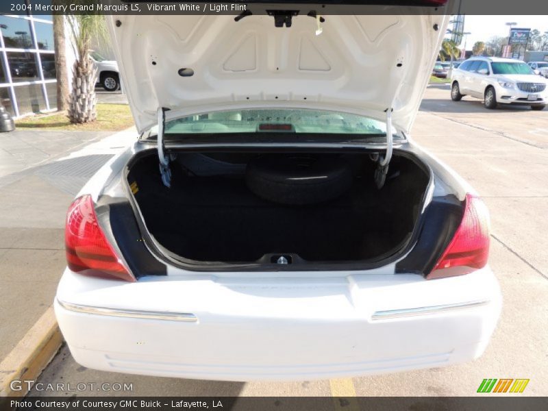 Vibrant White / Light Flint 2004 Mercury Grand Marquis LS