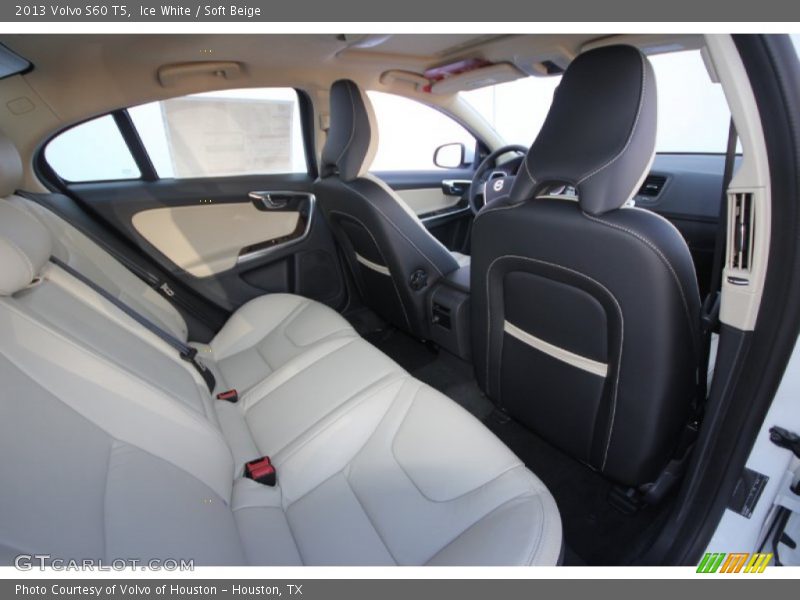 Ice White / Soft Beige 2013 Volvo S60 T5