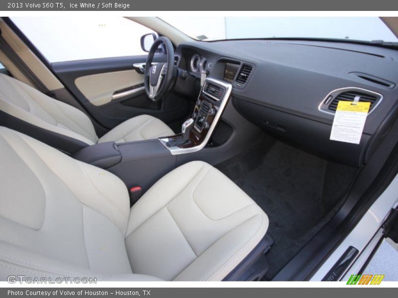 Ice White / Soft Beige 2013 Volvo S60 T5