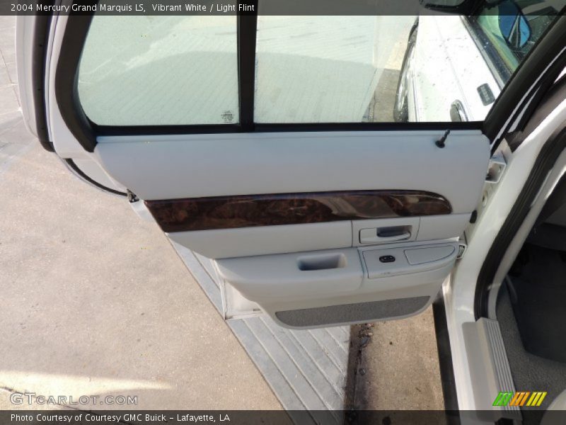 Vibrant White / Light Flint 2004 Mercury Grand Marquis LS